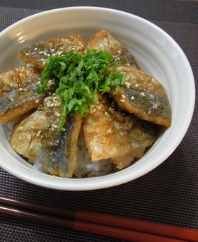 アジの蒲焼き丼