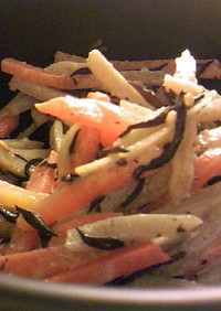 牛蒡と人参とひじきの胡麻マヨ味噌サラダ
