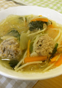 肉団子と野菜の春雨スープ