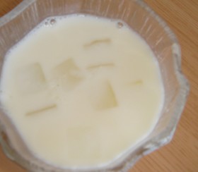 乳酸菌たっぷりナタデココヨーグルトゼリー