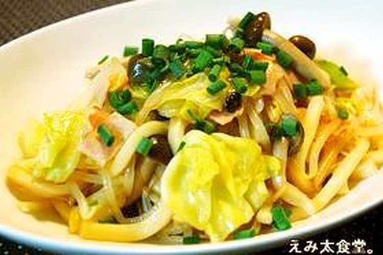 電子レンジで野菜たっぷり 蒸しうどん レシピ 作り方 By えみ太 クックパッド 簡単おいしいみんなのレシピが353万品