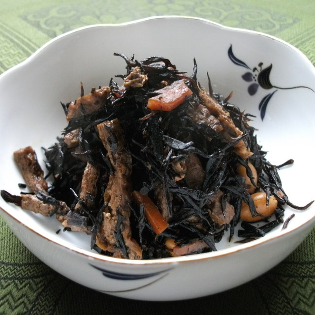 海の野菜ひじきの煮物 レシピ 作り方 By おやじの台所 クックパッド 簡単おいしいみんなのレシピが353万品 海の野菜ひじきの煮物 レシピ 作り方 By おやじの台所 クックパッド 簡単おいしいみんなのレシピが353万品