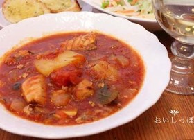 サバ水煮缶とトマト水煮缶でブイヤベース