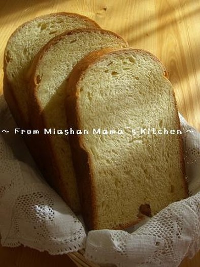 ブリオッシュ風♪ホットケーキミックスパンの写真