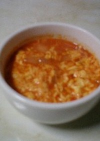 赤いたまごスープ