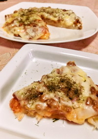 休日のお昼に☆キムチと納豆のご飯deピザ