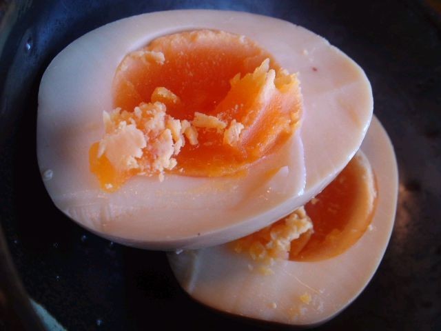 余った煮汁で半熟煮卵の画像