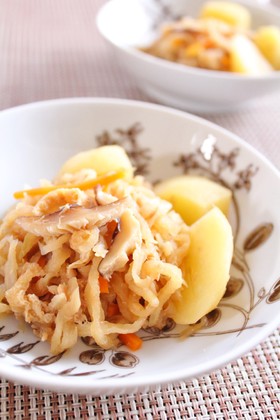 ツナとじゃがいも入り切り干し大根煮