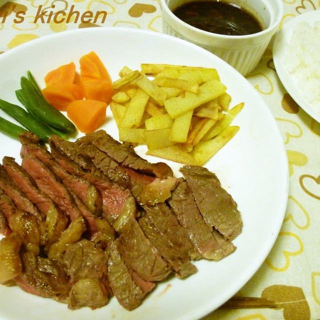 安いステーキ肉を柔らかくする方法 レシピ 作り方 By れいみ クックパッド 簡単おいしいみんなのレシピが356万品 安いステーキ肉を柔らかくする方法 レシピ 作り方 By れいみ クックパッド 簡単おいしいみんなのレシピが356万品