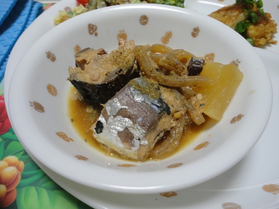 鯖の味噌煮缶を使用して煮付けの画像