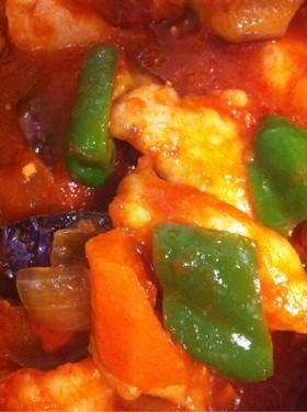 下味冷凍保存胸肉でチキンのトマト煮込み