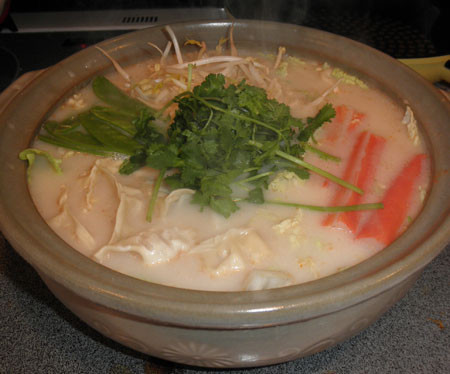 エスニック風タイ カレー味噌鍋の画像