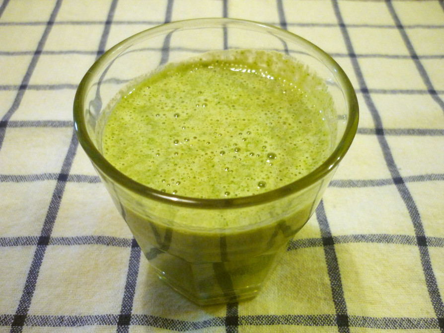 セロリのジュース by みゆまと 【クックパッド】 簡単おいしいみんなのレシピが394万品