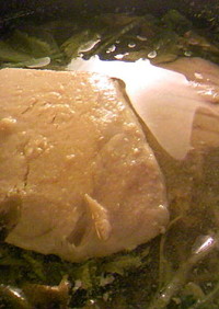 赤マンボウ(マンダイ)とせりの生姜風味煮