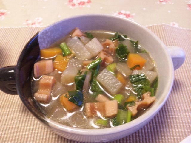圧力鍋で。中華風根菜スープの画像