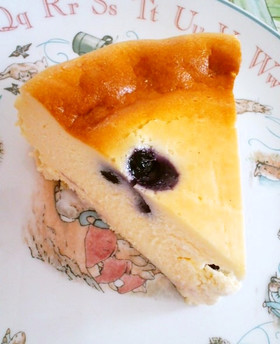 混ぜて焼くだけ♬ブルーベリーチーズケーキ