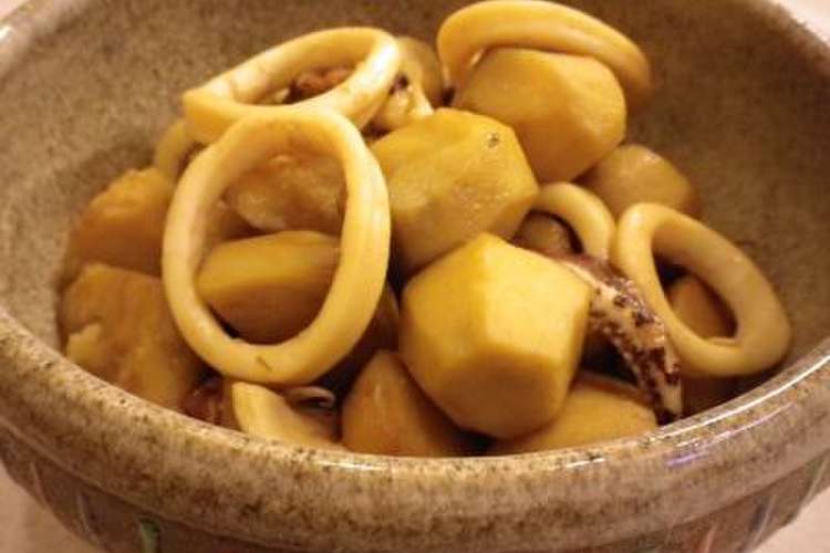 定番の煮物もつゆで いかと里芋の煮物 レシピ 作り方 By そば処金生庵 クックパッド 簡単おいしいみんなのレシピが355万品