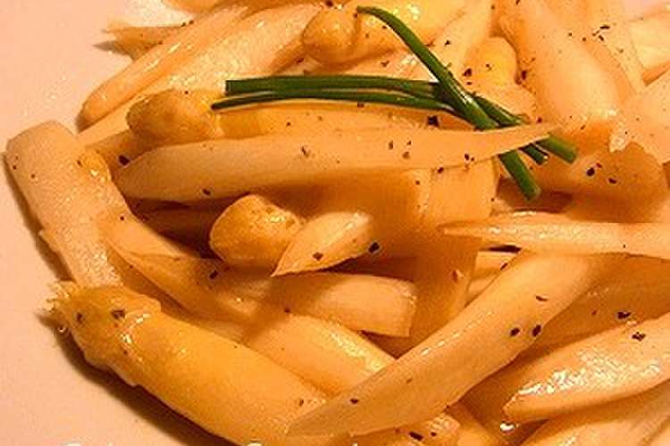 ホワイトアスパラの黒胡椒レモンバター炒め レシピ 作り方 By 庭乃桃 クックパッド 簡単おいしいみんなのレシピが360万品