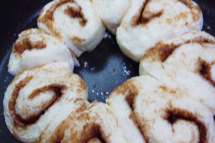 フライパンでシナモンロール レシピ 作り方 By ともすけ428 クックパッド 簡単おいしいみんなのレシピが355万品