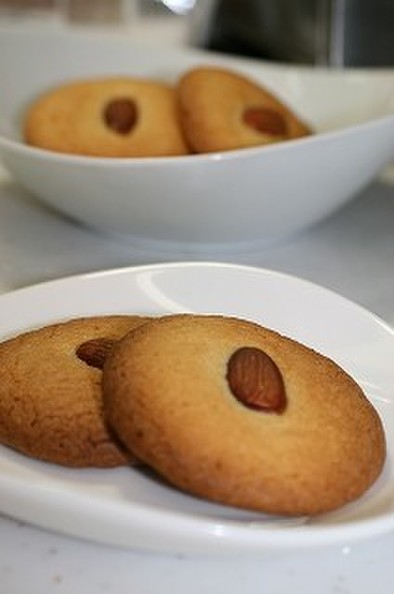 アーモンドクッキー（杏仁酥）の写真