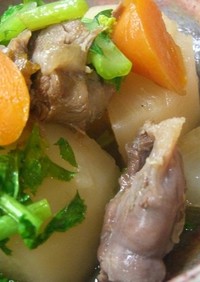 ベトナム★豚すね肉とまるごと大根の煮物