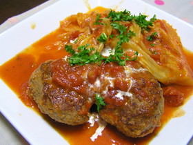 春キャベツとハンバーグのトマト煮込み♡