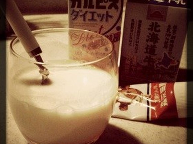 リッチなカルピス ラッシー風 レシピ 作り方 By ちっさーんさん クックパッド 簡単おいしいみんなのレシピが355万品