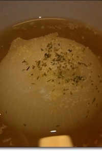 玉ねぎオンリー簡単コンソメスープ