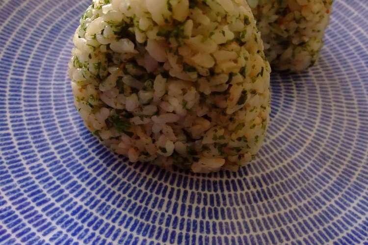 青海苔とおかかのおにぎり レシピ 作り方 By Mayumi クックパッド 簡単おいしいみんなのレシピが354万品