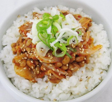 【『キムチと納豆と生イカ』ご飯】の作り方の写真