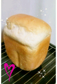 HB★ホシノ酵母で生クリーム入り食パン