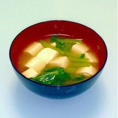 小松菜のお味噌汁の写真