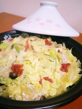 きゃべつと干し湯葉のタジン蒸し