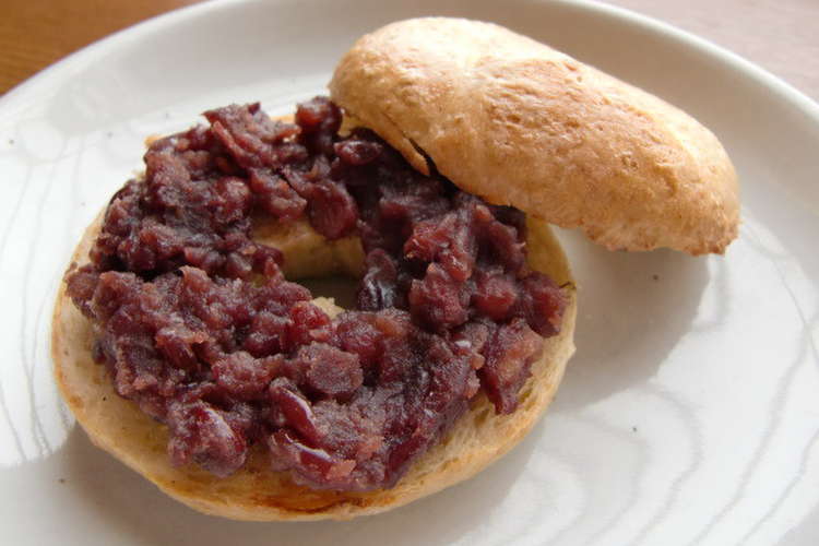 ランチにおやつに あん黒こしょうベーグル レシピ 作り方 By 白雲堂 クックパッド 簡単おいしいみんなのレシピが360万品