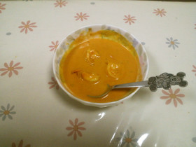 ナンと食べるエビカレー