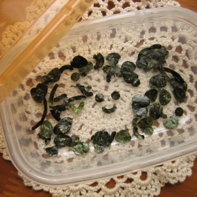 キャラ弁 パンチで抜いた海苔の保存法 レシピ 作り方 By Hibby クックパッド 簡単おいしいみんなのレシピが350万品 キャラ弁 パンチで抜いた海苔の保存法 レシピ 作り方 By Hibby クックパッド 簡単おいしいみんなのレシピが350万品