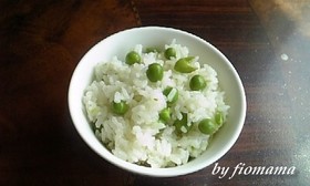 後混ぜでグリーンな豆ご飯♪