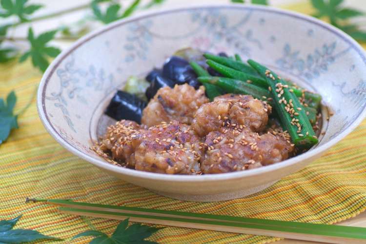 秋の味覚 焼き海老団子と秋なすの煮物 レシピ 作り方 By 金ごま本舗 クックパッド 簡単おいしいみんなのレシピが353万品