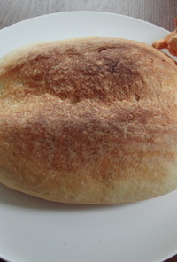 イタリアの無塩パン　パーネトスカーナ