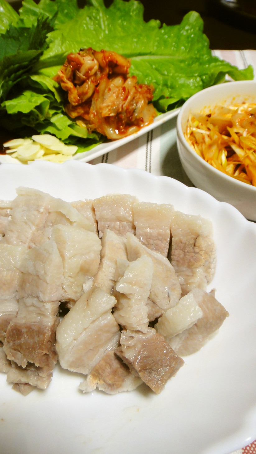 野菜たっぷり！簡単韓国料理茹で豚ポッサムの画像