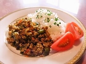 昔ながらのドライカレー