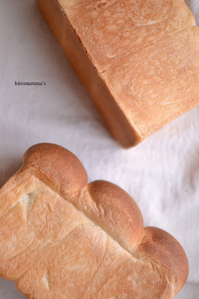 ホシノ天然酵母で焼く食パンの写真