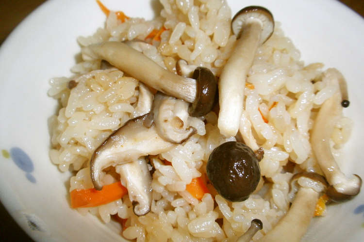調味料は3種類 炊飯器で簡単炊き込みご飯 レシピ 作り方 By おとこけんさん クックパッド 簡単おいしいみんなのレシピが360万品