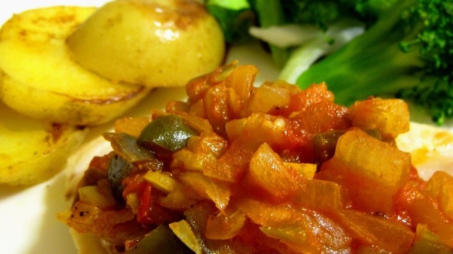 めかじきの夏野菜トマトソースがけ レシピ 作り方 By Yaburie クックパッド 簡単おいしいみんなのレシピが353万品