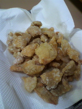 鶏皮チップス