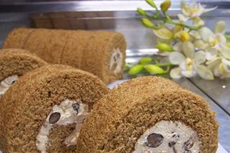 黒糖大好きッ 黒糖ロールケーキ レシピ 作り方 By ハムまき クックパッド 簡単おいしいみんなのレシピが359万品