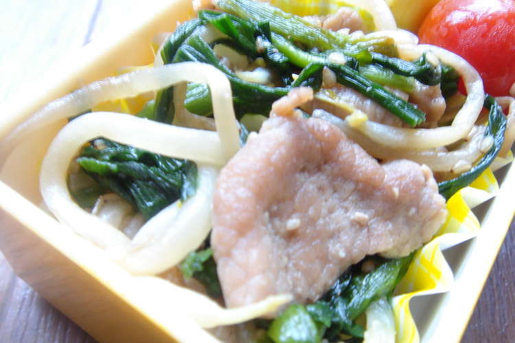 豚肉 ニラ もやしの鶏がら炒め レシピ 作り方 By 自由人の嫁 クックパッド 簡単おいしいみんなのレシピが364万品