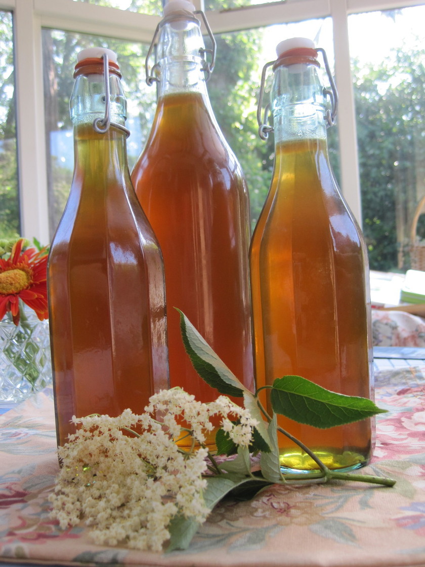 エルダーフラワーコリンズのレシピ