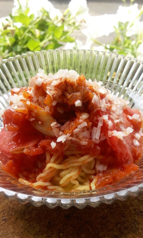 トマトとキムチの冷やし酸辣湯麺の画像