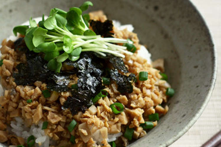 高野豆腐とレンコンの甘辛そぼろ丼 レシピ 作り方 By ハナウタ クックパッド 簡単おいしいみんなのレシピが365万品